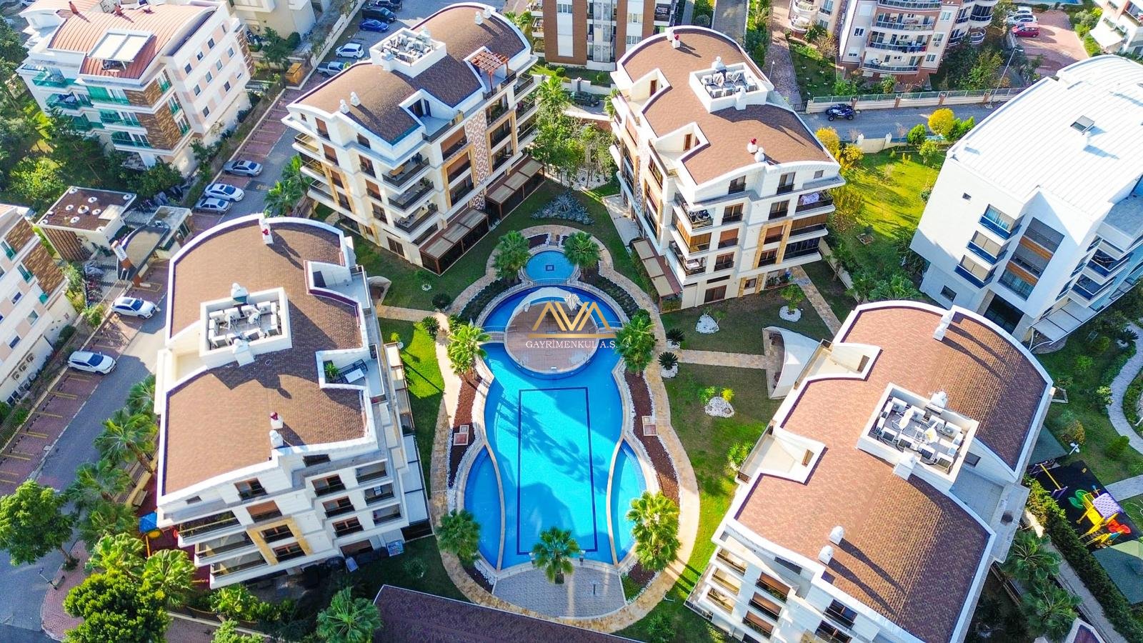 ANTALYA KONYAALTINDA 6+2 ULTRA REZİDANS DAİRE LÜKS MOBİLYA