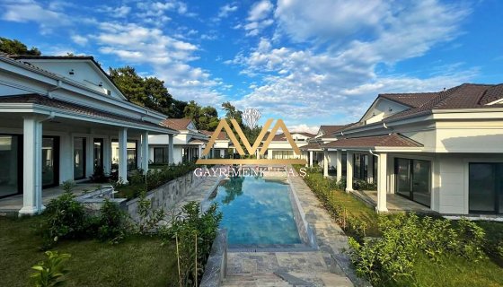 KEMER'DE ENFES KONUMDA HAVUZLU LÜKS VİLLA 